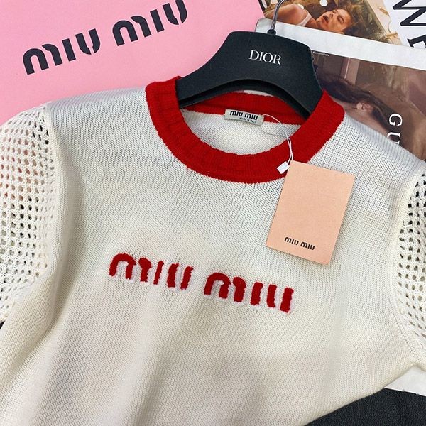 入手困難ミュウミュウ 刺繍入りTシャツ 偽物 コットン myn17950